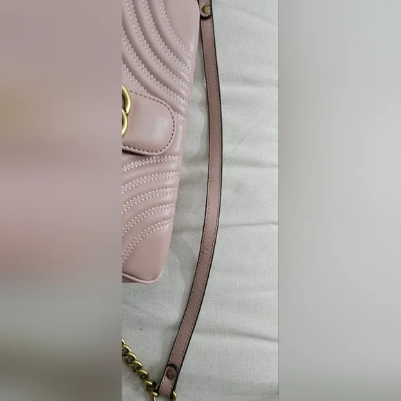 🌟New Large Blush Pink Quilted Handbag with Gold Accents🌟